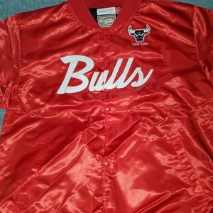 Bulls satin light weight jacket
